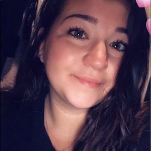 Meet your Posher, Savannah